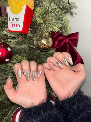 ネイル en.nail⭐︎ 丹波橋のネイルデザイン