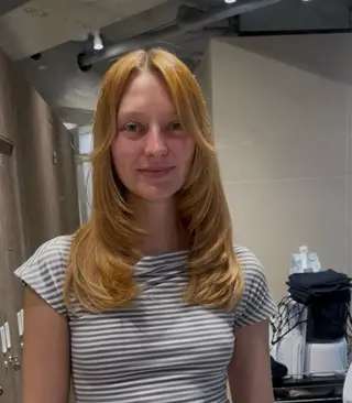 セミロング SALOWIN ebisu所属・海外ヘア🇺🇸✨ 恵比寿　MIYUKIのヘアスタイル