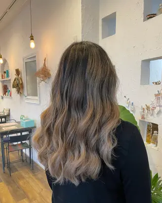 ロング カラー 🌸小掛🌸 豊橋外国人風カラーのヘアスタイル