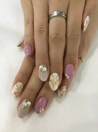 ネイル 💎🐰 saki. m 🐰💎のネイルデザイン