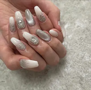 ネイル 松井 亜由美のネイルデザイン