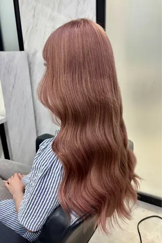 カラー Sanaka Kaiのヘアスタイル