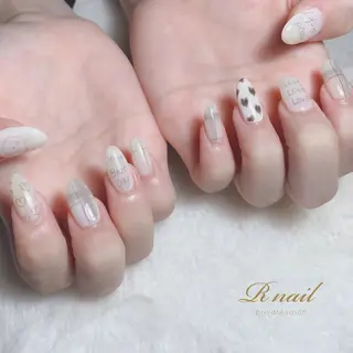 ネイル R nailのネイルデザイン