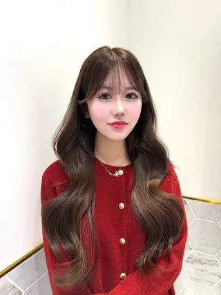 カラー costes 今井芽依のヘアスタイル