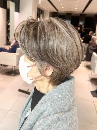 ショート stair:case 武蔵小杉店所属・艶カラーリスト 牛込萌香のヘアスタイル