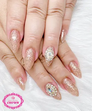 ネイル CROWN プライベートサロンのネイルデザイン