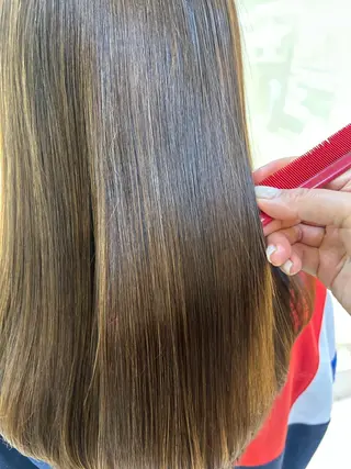 ロング 艶質改善/縮毛矯正 ササキナツミのヘアスタイル