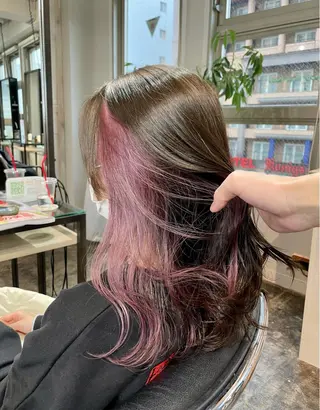 ミディアム カラー 元町神戸 國井椋介のヘアスタイル