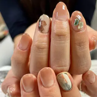 ネイル 奥園 良恵のネイルデザイン