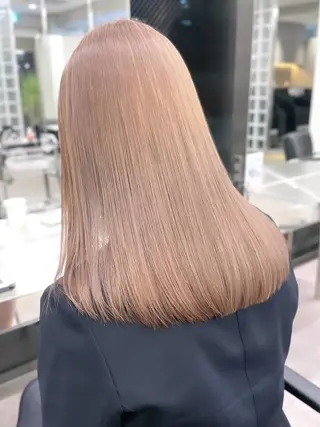 ミディアム ハイトーン/ブロンド ベージュ♡カレンのヘアスタイル