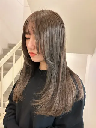ロング カラー natsu ナチュラルのヘアスタイル