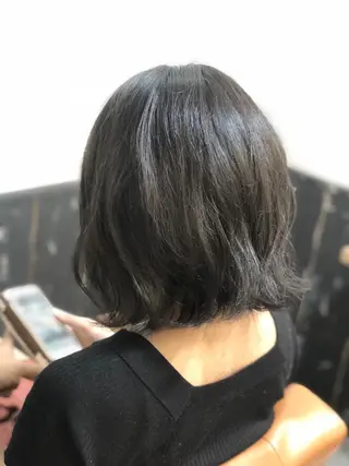 ショート カラー パーマ 美髪矯正 🌈髪質改善 山下のヘアスタイル