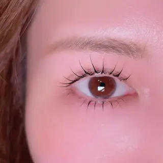 マツエク・マツパ miien(SALONVILLAGE内)所属・MOE /渋谷・明治神宮前のマツエク・マツパデザイン