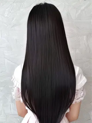 ロング 盛れる顔まわり🎀 縮毛矯正💐羽村勇樹のヘアスタイル