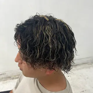 ミディアム パーマ メンズ 柏メンズカットパーマ NO.1タイチのヘアスタイル