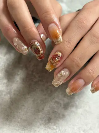 ネイル FIORITURA Maikoのネイルデザイン