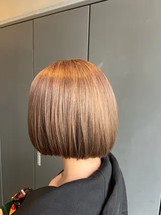 ショート ダブルカラー寒色系 ボリューム改善ハヤトのヘアスタイル