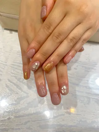 ネイル Nest 岩崎のネイルデザイン