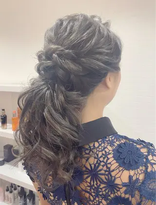 ヘアアレンジ GRANLUSSO 〜グランルッソ駅前店所属・木口 嘉美のヘアスタイル