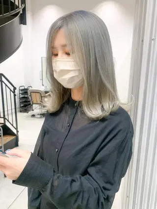 ミディアム カラー ヘアアレンジ yuka .のヘアスタイル