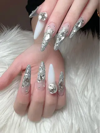 ロング ネイル シェヌネイル JURAのネイルデザイン