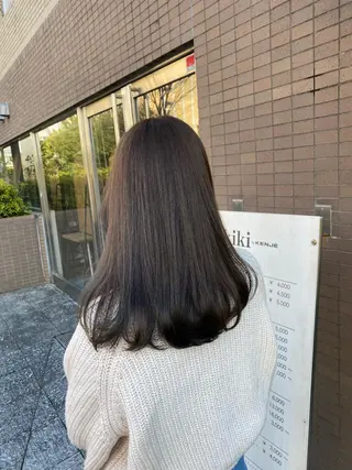 セミロング ELEN 新百合ヶ丘のヘアスタイル