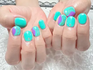 ネイル マジックミラー所属・マジック ミラーのネイルデザイン