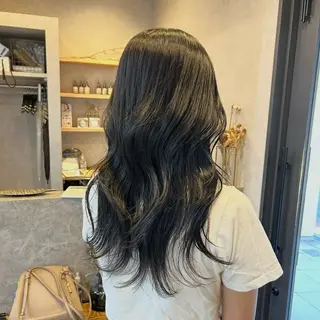 セミロング カラー いなみね はるきのヘアスタイル