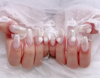 ネイル She   Nail所属・ISA_ BELLAのネイルデザイン