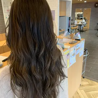 セミロング ému エミュ　hair &spa所属・近藤 みゅうまのヘアスタイル