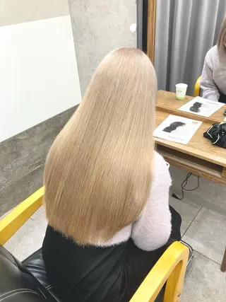 ロング カラー たつや/ハイトーン/ バレイヤージュ/寒色のヘアスタイル