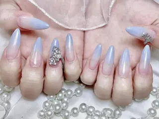 ネイル Hanya 🌈のネイルデザイン