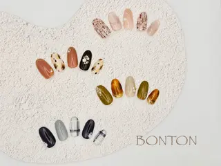 ネイル koyama CHARM 町田のネイルデザイン