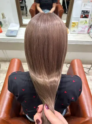 ロング カラー 海老名 理香子のヘアスタイル