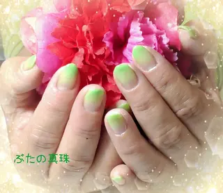 ネイル 林 珠里のネイルデザイン