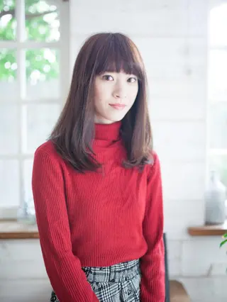 セミロング 髪質改善× ハイライト溝江のヘアスタイル