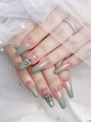 ネイル ネイルサロン lotusのネイルデザイン