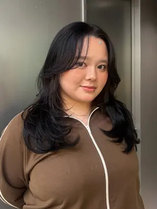 ロング 🫧バレイヤージュ/ ハイトーン/ミズキのヘアスタイル