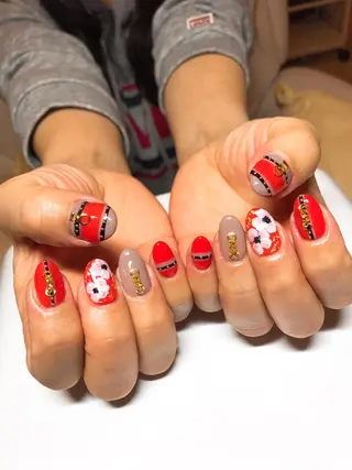 ネイル 木槿所属・吉冨 光恵のネイルデザイン