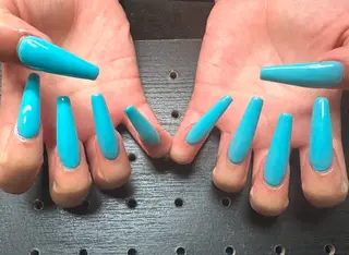 ネイル シャインネイル所属・伊藤 くるみのネイルデザイン