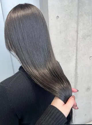 ロング カラー パーマ ヘアアレンジ 透明感/オリーブ/ グレージュ/YUKAのヘアスタイル