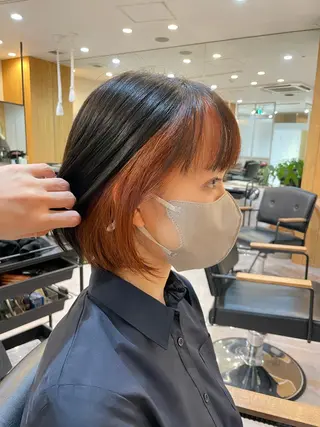 ショート カラー akane .のヘアスタイル