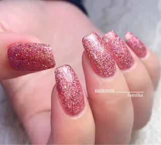 ネイル -nailroom- familiaのネイルデザイン