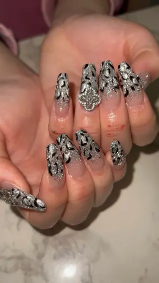 ネイル Garnet nailのネイルデザイン