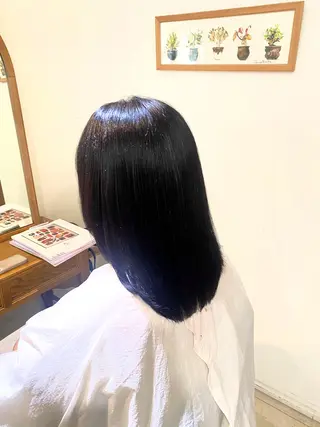 セミロング LiC えりのヘアスタイル