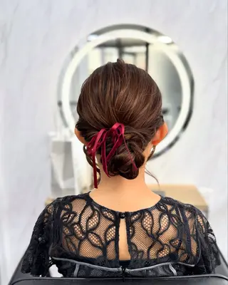 ロング ヘアアレンジ エクステ🩵ブリーチ 韓国ヘア🩵KAEのヘアスタイル