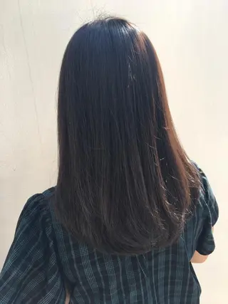 セミロング カラー THE DAY所属・AKI HASHIMOTOのヘアスタイル