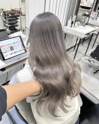 ロング Hardy (ハーディ)所属・Hardy ショータのヘアスタイル