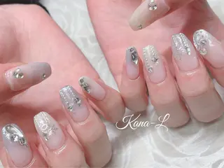 ネイル 芦辺 香奈のネイルデザイン