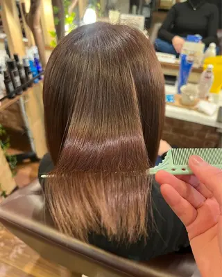 カラー 石野 しおりのヘアスタイル
